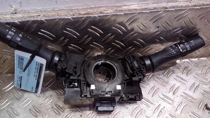 Usagé Commodo d'essuie glace Suzuki Swift (ZC/ZD) 1.4 Booster Jet Sport Turbo 16V SHVS Prix € 50,82 Prix TTC proposé par Autodemontagebedrijf van Boxtel