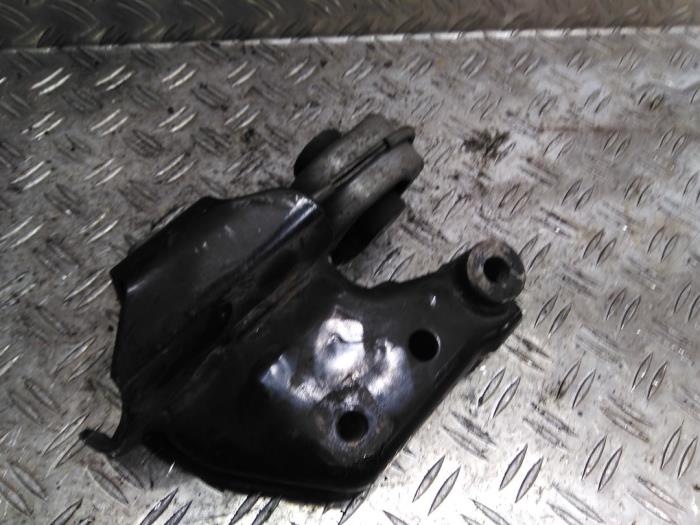 Used Engine mount Renault Kadjar (RFEH) 1.2 Energy TCE 130 Price € 50,82 Inclusive VAT offered by Autodemontagebedrijf van Boxtel