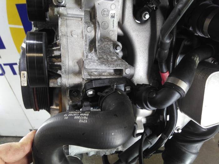 Motor van een BMW 2 serie Active Tourer (F45) 220i 2.0 TwinPower Turbo 16V 2016