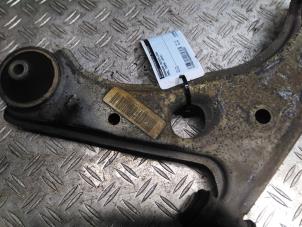 Usagé Bras de suspension avant droit Opel Corsa E Prix € 63,53 Prix TTC proposé par Autodemontagebedrijf van Boxtel
