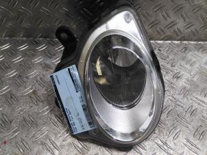 Usados Luz antiniebla derecha delante Fiat 500 (312) 1.2 69 Precio € 21,00 Norma de margen ofrecido por Autodemontagebedrijf van Boxtel