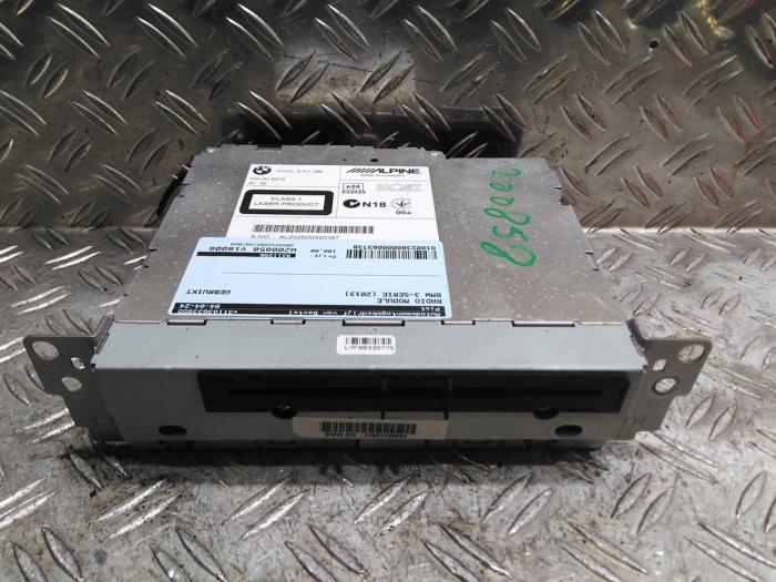 Używane Modul radiowy BMW 3 serie (F30) 320d 2.0 16V Cena € 101,64 Z VAT oferowane przez Autodemontagebedrijf van Boxtel