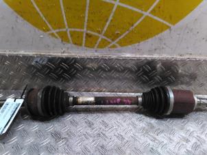 Used Front drive shaft, left Opel Astra K 1.2 Turbo 12V Price € 127,05 Inclusive VAT offered by Autodemontagebedrijf van Boxtel