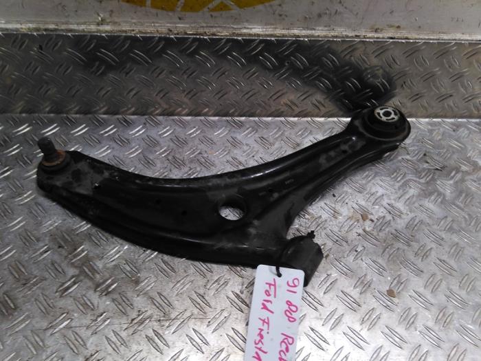 Front wishbone, right from a Ford Fiesta 7 1.0 EcoBoost 12V 2020