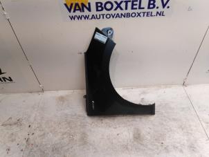 Used Front wing, right Ford Fiesta 7 1.0 EcoBoost 12V Price € 190,58 Inclusive VAT offered by Autodemontagebedrijf van Boxtel