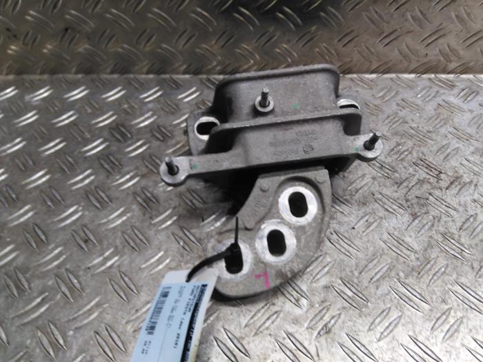Used Engine mount Ford Fiesta 7 1.1 Ti-VCT 12V 85 Price € 50,82 Inclusive VAT offered by Autodemontagebedrijf van Boxtel