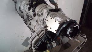 Używane Rozdzielcza skrzynia biegów 4x4 Jaguar F-Pace 3.0 D 24V AWD Cena € 1.050,00 Procedura marży oferowane przez Autodemontagebedrijf van Boxtel