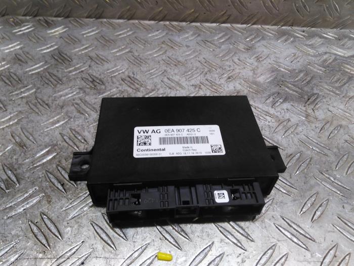 Used Engine management computer Volkswagen ID.3 (E11/E12) First, Life, Pro 58 kWh Price € 50,82 Inclusive VAT offered by Autodemontagebedrijf van Boxtel
