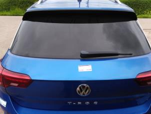Używane Tylna klapa Volkswagen T-Roc 1.5 TSI Evo BMT 16V Cena € 525,00 Procedura marży oferowane przez Autodemontagebedrijf van Boxtel