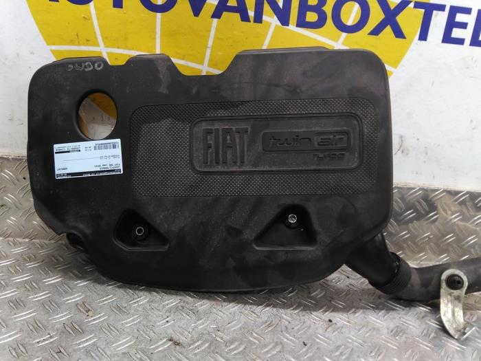 Begagnade Luftfilterhus Fiat 500 (312) 0.9 TwinAir 85 Pris € 25,41 Inklusive moms erbjuds av Autodemontagebedrijf van Boxtel