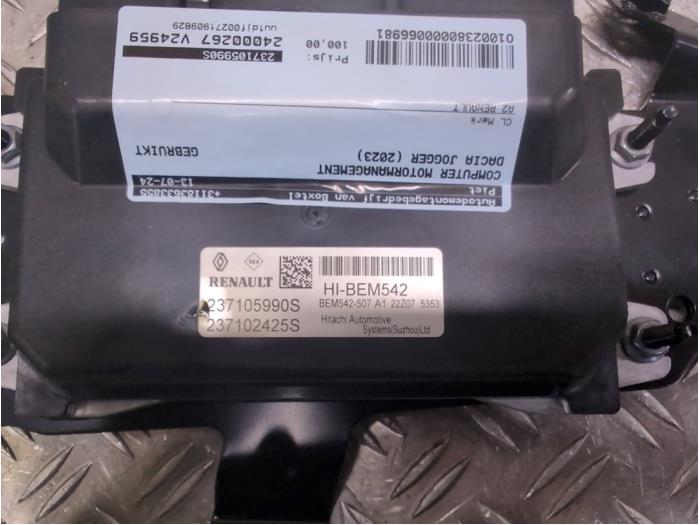 Used Engine management computer Dacia Jogger 1.6 Hybrid 140 16V Price € 84,00 Margin scheme offered by Autodemontagebedrijf van Boxtel