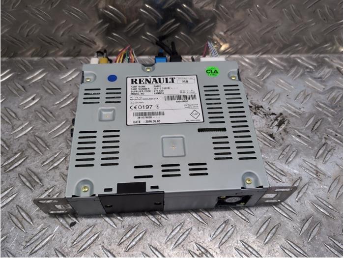 Usagé Module navigation Renault Megane IV Estate (RFBK) 1.2 Energy TCE 130 Prix € 168,00 Règlement à la marge proposé par Autodemontagebedrijf van Boxtel