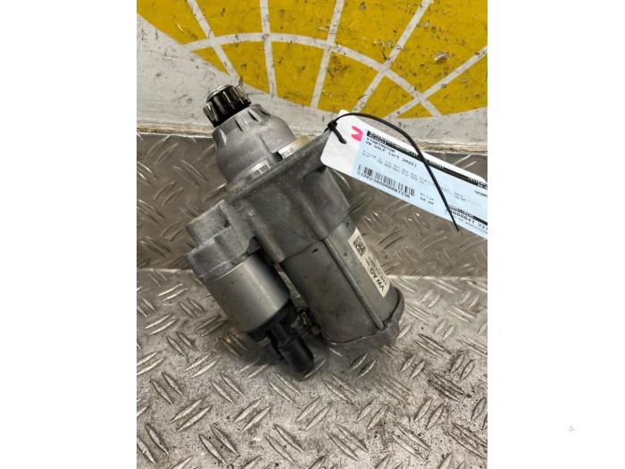 Used Starter Volkswagen Golf VIII (CD1) 1.0 TSI 12V Price € 42,00 Margin scheme offered by Autodemontagebedrijf van Boxtel