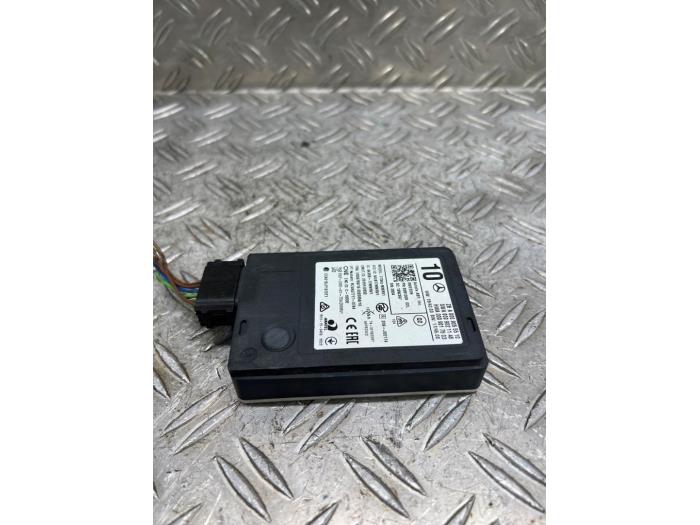 Begagnade Dödvinkelsensor Mercedes A (177.0) 1.3 A-200 Turbo 16V Pris € 126,00 Marginaltabell erbjuds av Autodemontagebedrijf van Boxtel