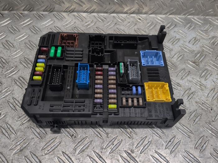Used Body control computer Opel Corsa F (UB/UH/UP) 1.2 12V 75 Price € 42,00 Margin scheme offered by Autodemontagebedrijf van Boxtel