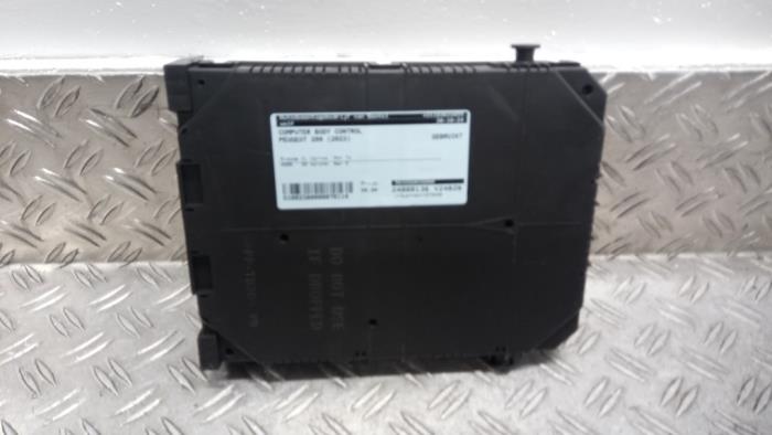 Used Body control computer Peugeot 208 II (UB/UH/UP) 1.2 Vti 12V PureTech 100 Price € 42,00 Margin scheme offered by Autodemontagebedrijf van Boxtel