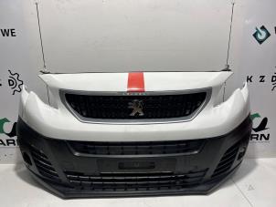 Begagnade Främre stötfångare Peugeot Expert (V1/VA/VB/VE/VF/VT/VY) 1.6 Blue HDi 95 16V Pris € 367,50 Marginaltabell erbjuds av Autodemontagebedrijf van Boxtel