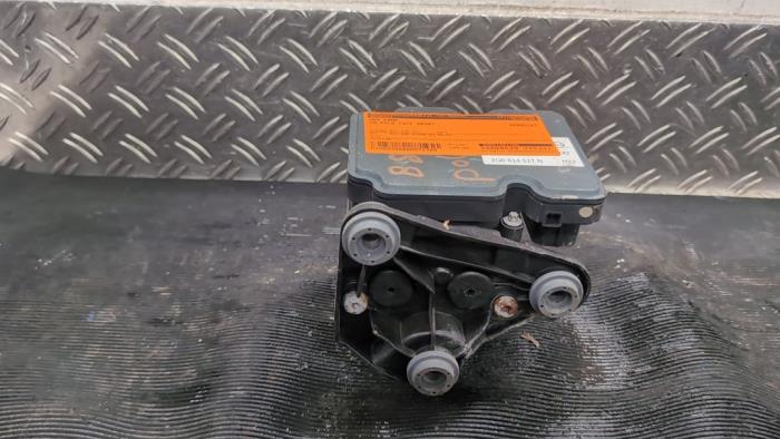 Usagé Pompe ABS Volkswagen Polo VI (AW1) 1.0 TSI 12V Prix € 105,00 Règlement à la marge proposé par Autodemontagebedrijf van Boxtel