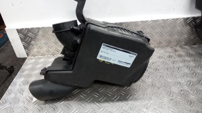 Gebrauchte Luftfiltergehäuse Ford Kuga II (DM2) 1.6 EcoBoost 16V Preis € 42,00 Margenregelung angeboten von Autodemontagebedrijf van Boxtel