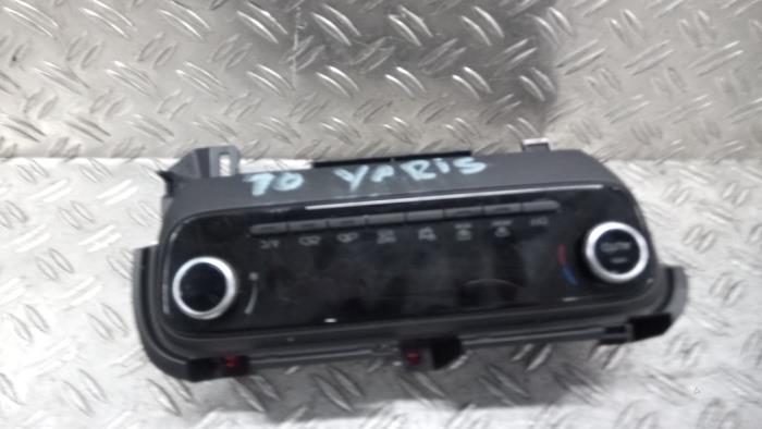 Begagnade Klimatpanel Toyota Yaris IV (P21/PA1/PH1) 1.5 12V Hybrid Pris € 52,50 Marginaltabell erbjuds av Autodemontagebedrijf van Boxtel