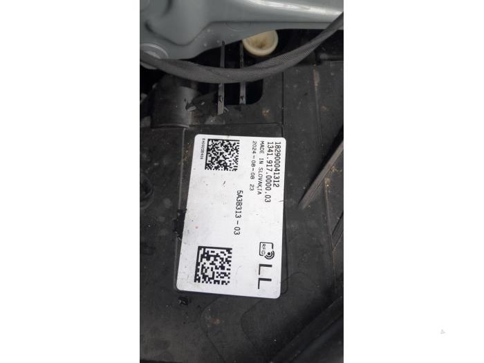 Strålkastare, vänster från en BMW i4 (G26) eDrive35 70 kWh 2024