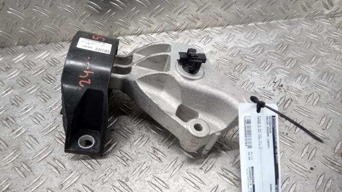 Used Engine mount Dacia Jogger 1.0 TCe 100 Bi-Fuel , ECO-G 12V Price € 52,50 Margin scheme offered by Autodemontagebedrijf van Boxtel