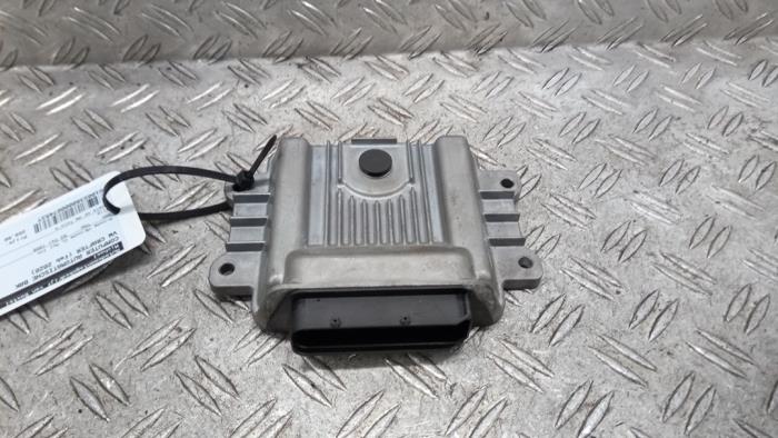 Used Automatic gearbox computer Volkswagen Crafter (SY) 2.0 TDI 4Motion Price € 444,68 Inclusive VAT offered by Autodemontagebedrijf van Boxtel