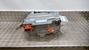 Usagé DC/CD convertisseur Dacia Duster (DJF) 1.6 Hybrid 140 16V Prix € 840,00 Règlement à la marge proposé par Autodemontagebedrijf van Boxtel