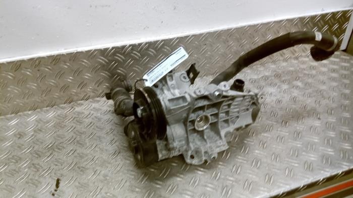 Usagé Pompe à eau BMW 3 serie Touring (G21) 330i 2.0 TwinPower Turbo 16V Prix € 84,00 Règlement à la marge proposé par Autodemontagebedrijf van Boxtel