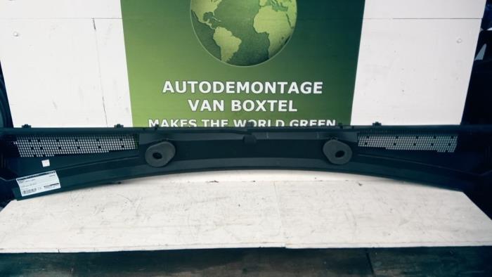 Używane Parawan Renault Trafic (1FL/2FL/3FL/4FL) 2.0 dCi 16V 170 Cena € 31,50 Procedura marży oferowane przez Autodemontagebedrijf van Boxtel