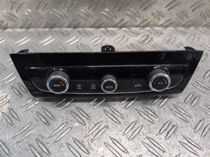 Begagnade Klimatpanel Opel Corsa F (UB/UH/UP) Electric, Corsa-e 50kWh Pris € 42,00 Marginaltabell erbjuds av Autodemontagebedrijf van Boxtel