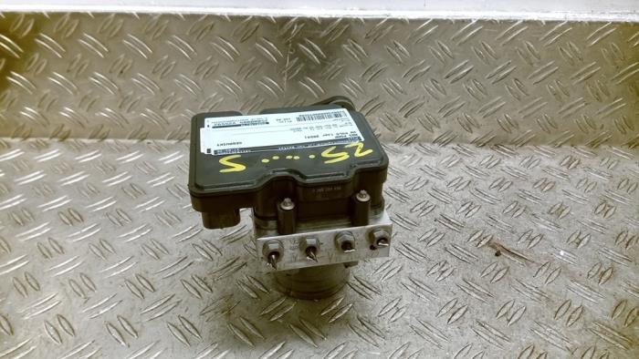 Gebrauchte ABS Pumpe Volkswagen Polo VI (AW1) 1.0 TSI 12V Preis € 105,00 Margenregelung angeboten von Autodemontagebedrijf van Boxtel