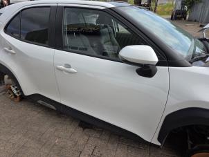 Gebrauchte Tür 4-türig rechts vorne Toyota Yaris Cross (PB1/PJ1) 1.5 12V Hybrid 115 Preis € 892,50 Margenregelung angeboten von Autodemontagebedrijf van Boxtel