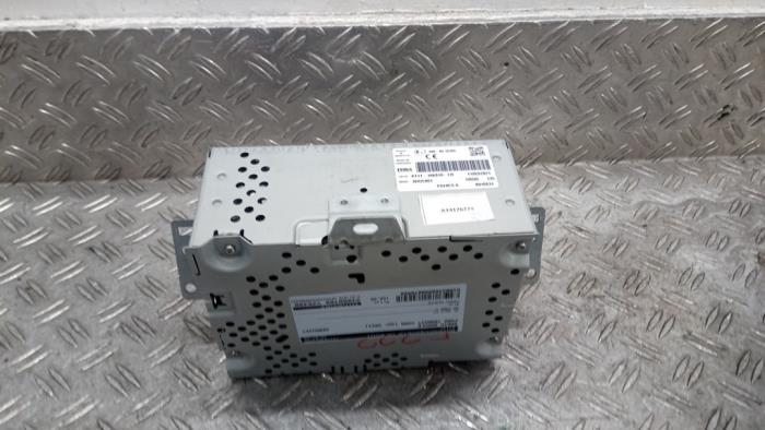 Używane Modul radiowy Ford Transit Connect (PJ2) 1.5 EcoBlue Cena € 157,50 Procedura marży oferowane przez Autodemontagebedrijf van Boxtel