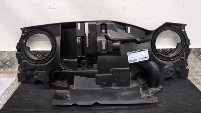 Używane Panel przedni Renault Twizy 80 Cena € 73,50 Procedura marży oferowane przez Autodemontagebedrijf van Boxtel