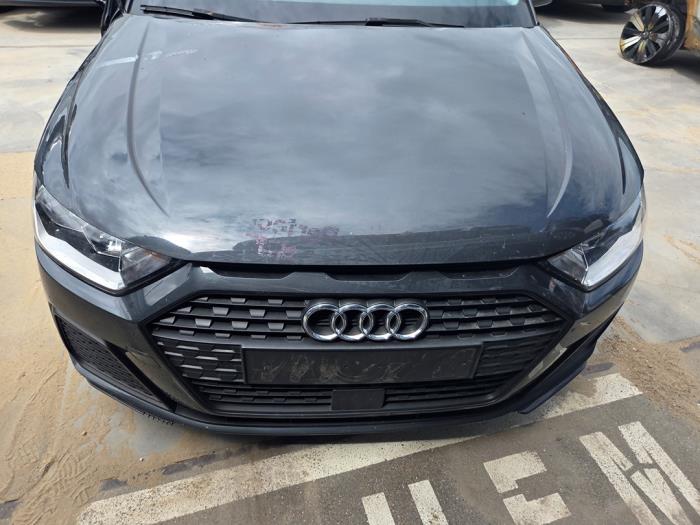 Gebrauchte Vorderfront komplett Audi A1 Sportback (GBA) 1.0 25 TFSI 12V Preis € 3.150,00 Margenregelung angeboten von Autodemontagebedrijf van Boxtel