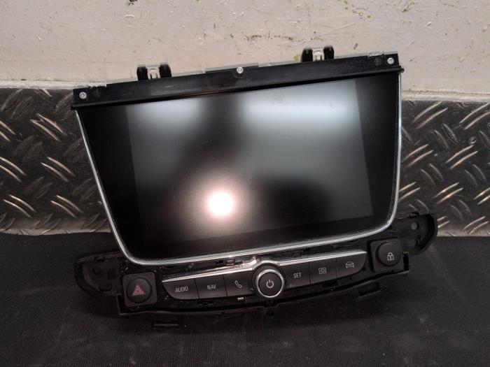 Gebrauchte Navigation Display Opel Crossland (X) 1.2 Turbo 12V Preis € 288,75 Margenregelung angeboten von Autodemontagebedrijf van Boxtel