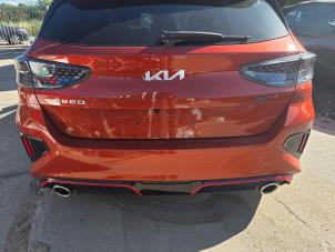 Usagé Pare-chocs arrière Kia Ceed (CDB5/CDBB) 1.6 T-GDI 16V GT Prix € 682,50 Règlement à la marge proposé par Autodemontagebedrijf van Boxtel