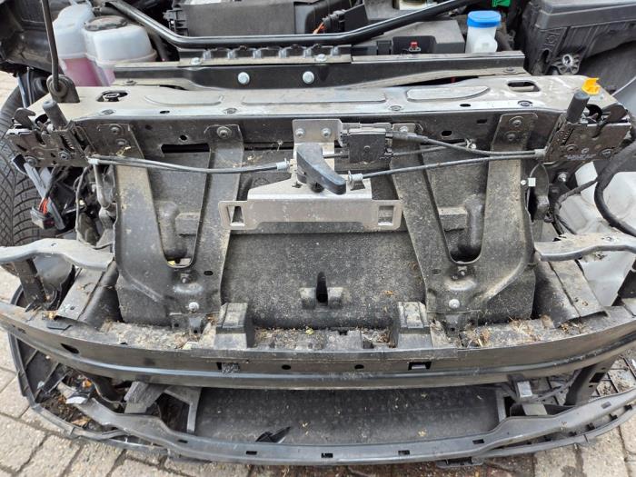 Begagnade Front Skoda Enyaq iV (NYAC) 80 Pris € 1.312,50 Marginaltabell erbjuds av Autodemontagebedrijf van Boxtel