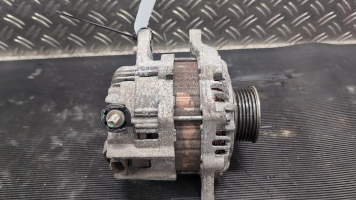 Gebrauchte Dynamo Mitsubishi Space Star (A0) 1.2 12V Preis € 52,50 Margenregelung angeboten von Autodemontagebedrijf van Boxtel