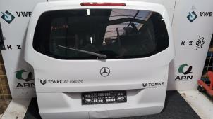 Usados Portón trasero Mercedes EQV 250 Precio € 945,00 Norma de margen ofrecido por Autodemontagebedrijf van Boxtel