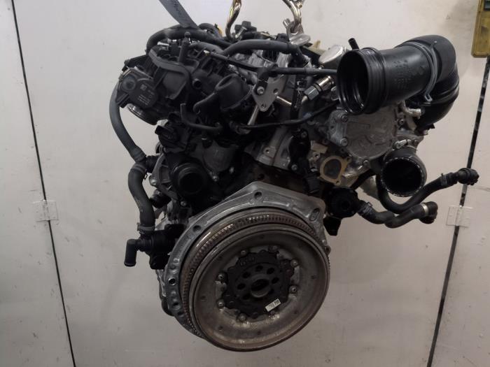 Engine from a Volkswagen Golf VIII (CD1) 2.0 GTI 16V 2021