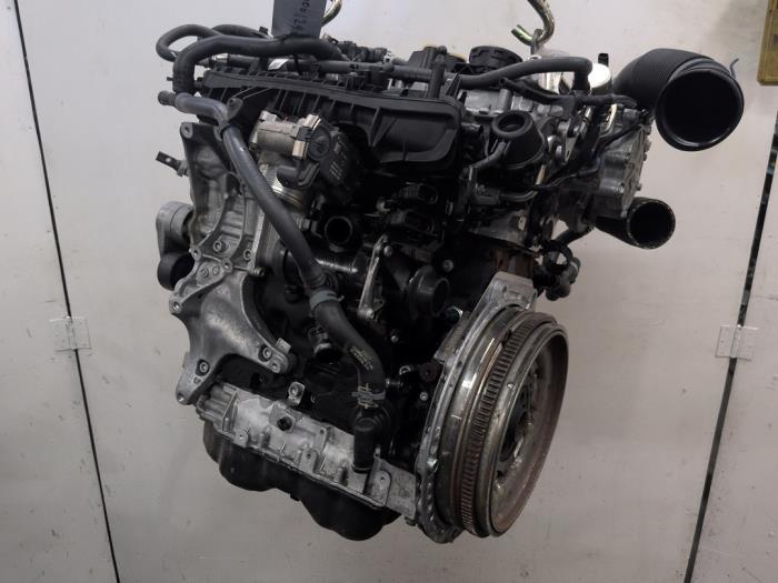 Engine from a Volkswagen Golf VIII (CD1) 2.0 GTI 16V 2021