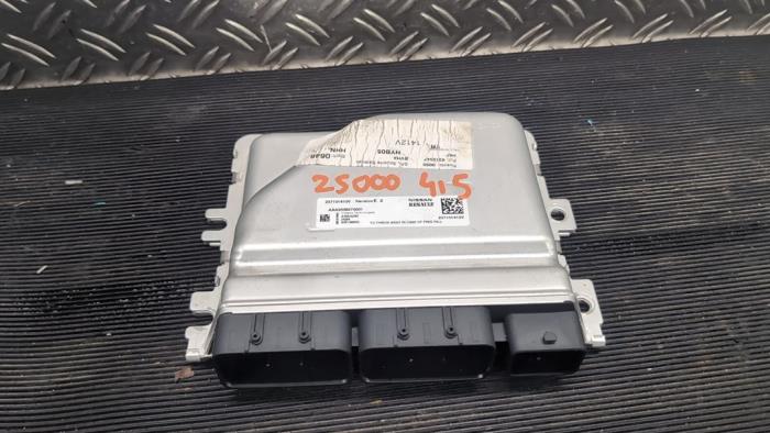 Used Engine management computer Renault Austral 1.2 E-Tech Full Hybrid 200 Price € 157,50 Margin scheme offered by Autodemontagebedrijf van Boxtel