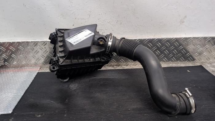 Begagnade Luftfilterhus Ford Fiesta 7 1.0 EcoBoost 12V 100 Pris € 73,50 Marginaltabell erbjuds av Autodemontagebedrijf van Boxtel