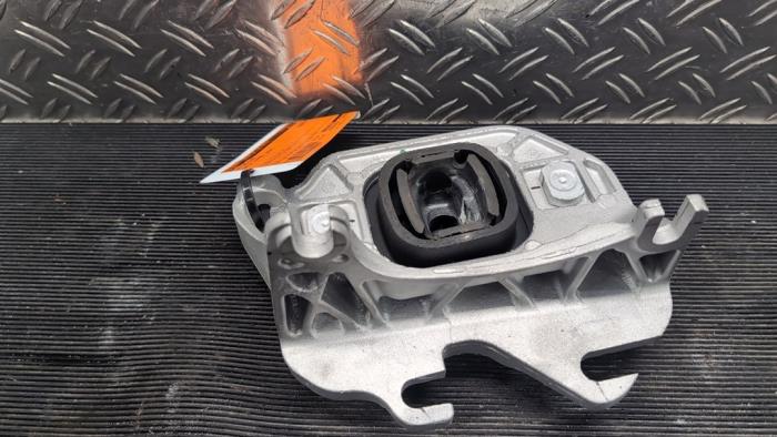 Used Engine mount Dacia Jogger 1.6 Hybrid 140 16V Price € 26,25 Margin scheme offered by Autodemontagebedrijf van Boxtel
