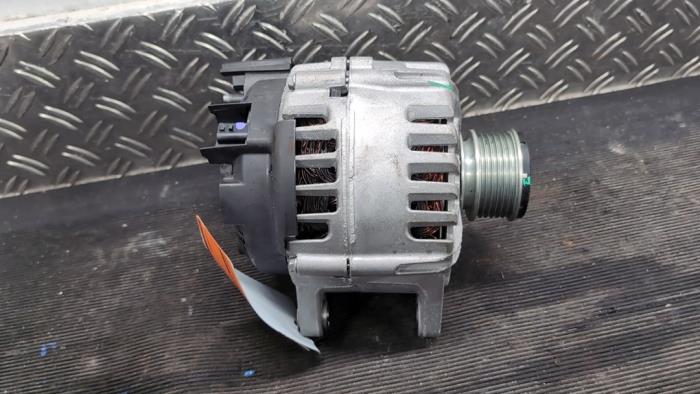 Gebrauchte Dynamo Renault Kangoo Express (RFK) 1.5 Blue dCi 115 Preis € 157,50 Margenregelung angeboten von Autodemontagebedrijf van Boxtel