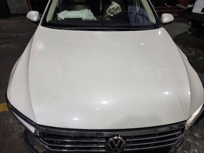 Używane Maska Volkswagen Passat (3G2) 1.5 TSI 16V Cena € 299,25 Procedura marży oferowane przez Autodemontagebedrijf van Boxtel
