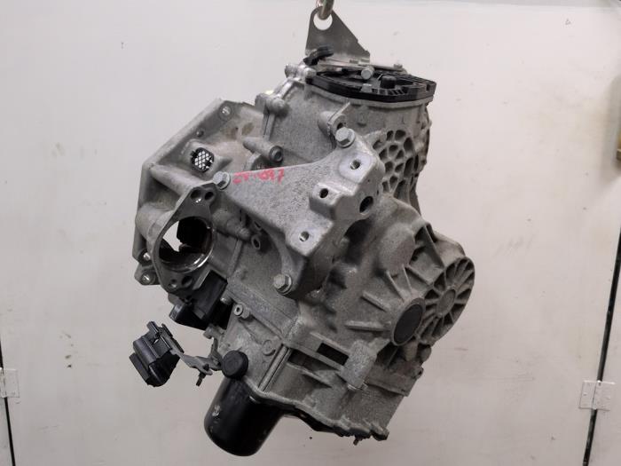 Getriebe van een Volkswagen Passat (3G2) 1.5 TSI 16V 2020