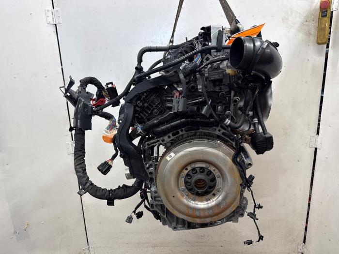 Engine from a Volvo XC40 (XZ) 1.5 T4 Plug-in Hybrid 12V 2020
